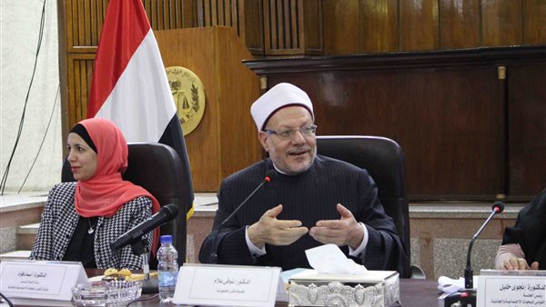 الدكتور شوقي علام