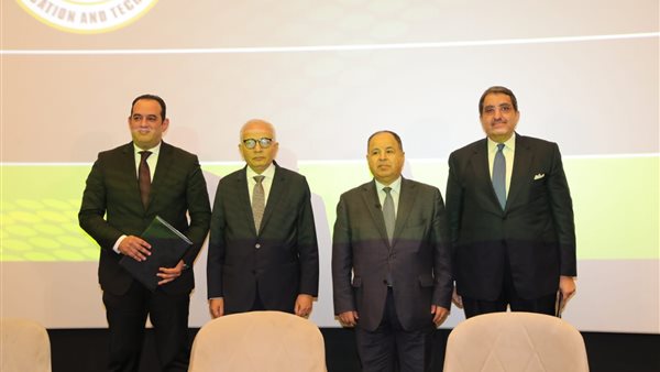 وزيرا التعليم والمالية