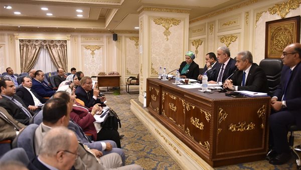 لجنة القوى العاملة