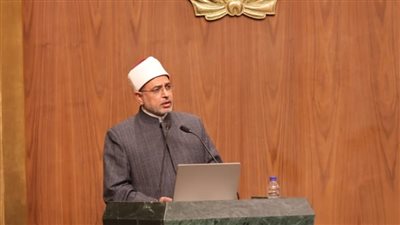 رئيس جامعة الأزهر يفتتح الندوة التثقيفية للإعجاز العلمي في القرآن والسنة بكلية اللغة العربية بالقاهرة