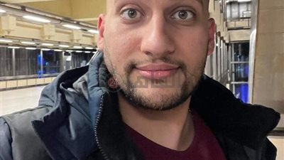 مانعاني من رؤيته وهتهرب بيه عشان تنتقم.. مصري يستغيث بالمسئولين لمنع طليقته الجزائرية من السفر بابنه الوحيد