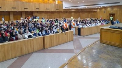 حقوق عين شمس تنظم ندوة حول مواجهة الشائعات والضغط النفسي أوقات الامتحانات