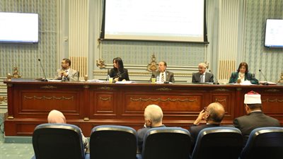 تضمين صور إيجابية للسيدات.. 5 توصيات لـ تعليم الشيوخ عن المرأة في المناهج الدراسية