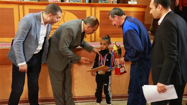 تكريم أصغر طفلة حاصلة