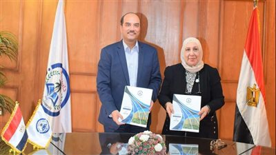رئيس جامعة العريش يوقع بروتوكول تعاون مع القومي للمرأة