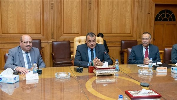 وزير الإنتاج الحربى