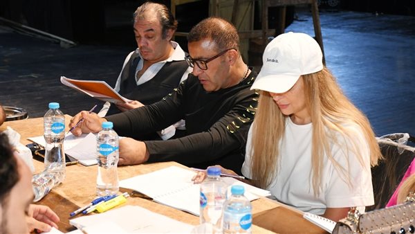 بروفات مسرحية سيدتي