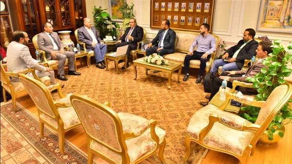 محافظ أسيوط 