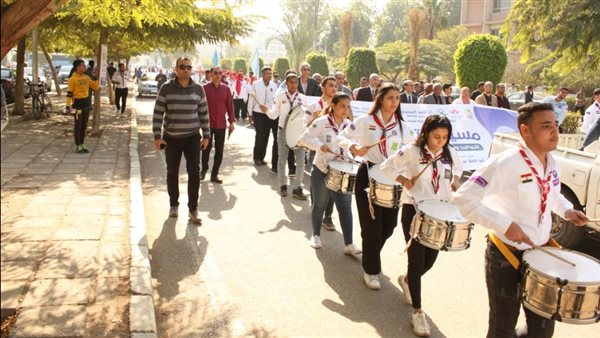 مسيرة طلابية بجامعة