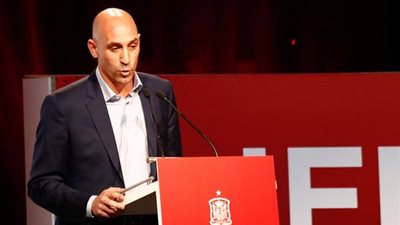 رئيس الاتحاد الإسباني لكرة القدم: نعمل بجد لاستضافة كأس العالم 2030 مع البرتغال وأوكرانيا