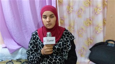 كهربائي يعتدي على زوجته في الطريق العام بسوهاج