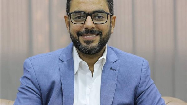  الباحث أحمد أبو