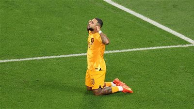 ديباي يعادل رقم هونتيلار ويقترب من فان بيرسي التاريخي مع منتخب هولندا