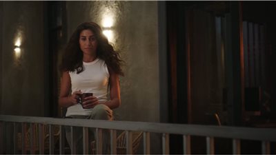 تفاصيل الحلقة الثانية من مسلسل آخر دور.. دينا الشربيني تتلقى تهديدًا بالقتل من رقم مجهول