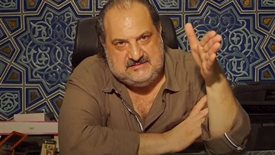 عمارة يعقوبيان والفيل الأزرق أعمدة بنيت عليها اسمي ومبهتمش بـ التتر.. أبرز تصريحات خالد الصاوي