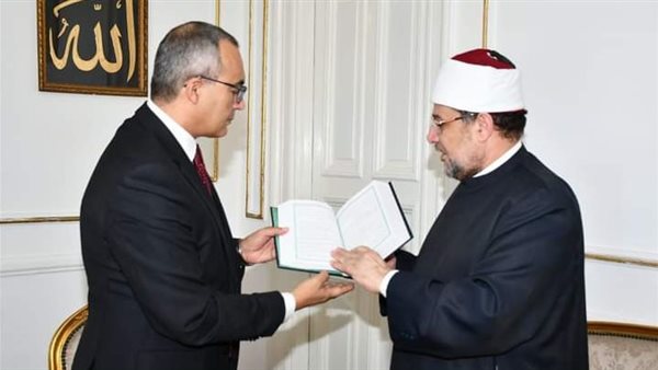 الدكتور مختار جمعة