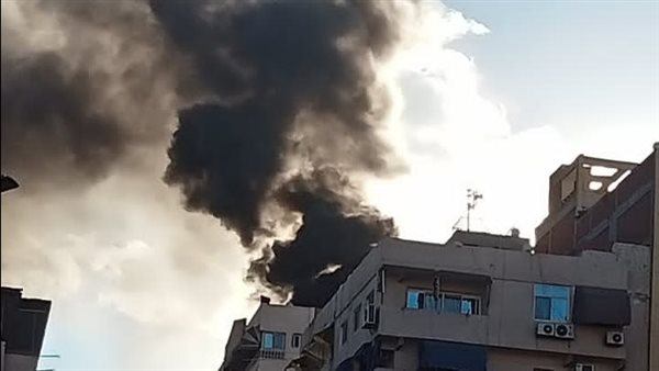 حريق أعلى برج سكني