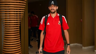 الأهلي يعلن إصابة طاهر محمد طاهر بجزع في الرباط الداخلي للركبة