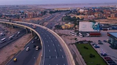 كامل الوزير يعرض خطة الوزارة في تطوير النقل بالإسكندرية