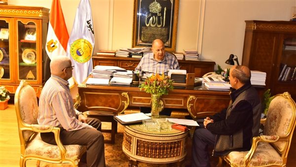 محافظ أسيوط 