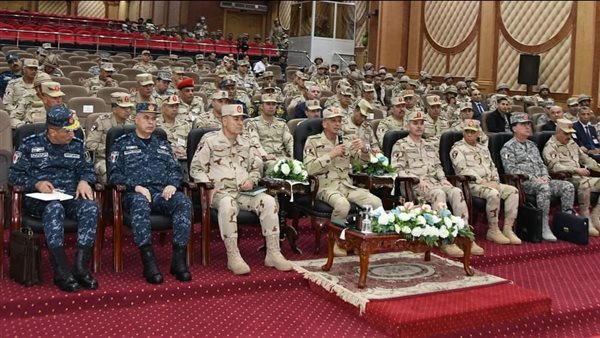  القائد العام للقوات