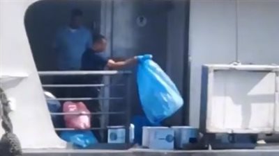 القبض على المتهمين بـ واقعة إلقاء مخلفات باخرة سياحية في النيل بأسوان