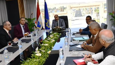 محافظ أسوان: انتهاء مشروع ارتفاع منسوب المياه بنفق السد العالي قريبا