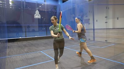 بدء تدريبات المنتخبات المشاركة في بطولة العالم للإسكواش في نادي مدينتي | صور