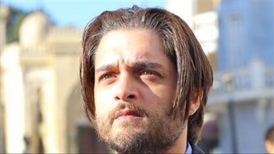 عمر خورشيد: الشللية موجودة في الوسط الفني من أيام نجيب الريحاني.. وأنا لو نجم هيكون ليا شيلتي