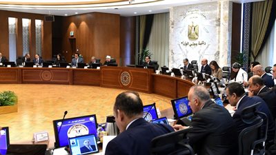 الحكومة: إطلاق لوحات معلوماتية على الموقع الإلكتروني لمتابعة التوصيات الصادرة عن المؤتمر الاقتصادي 