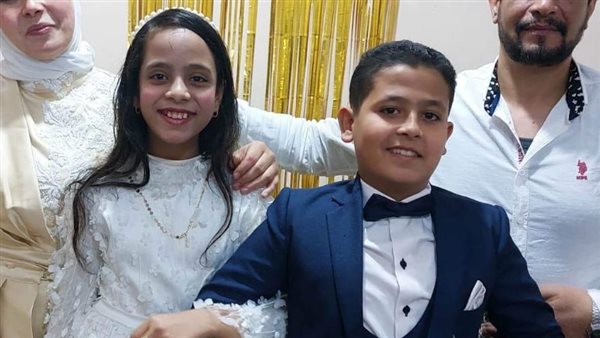 العروسين الطفلين