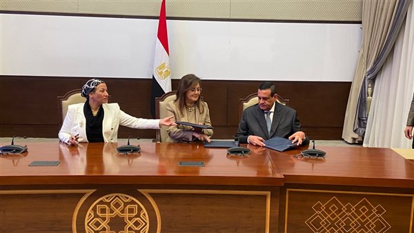 وزراء التخطيط والبيئة