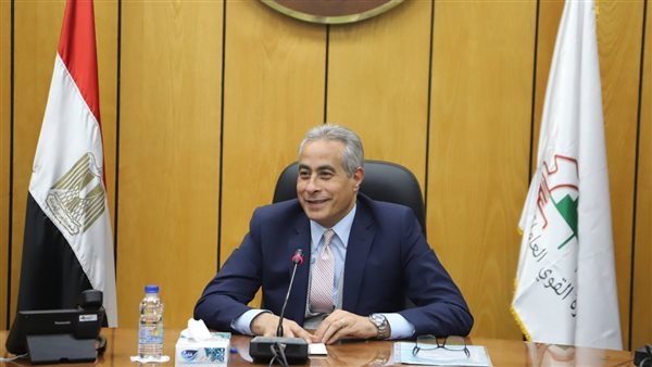 وزير القوى العاملة