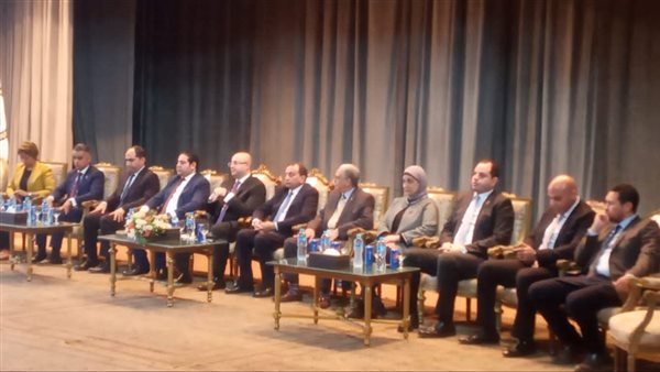 جانب من الندوة