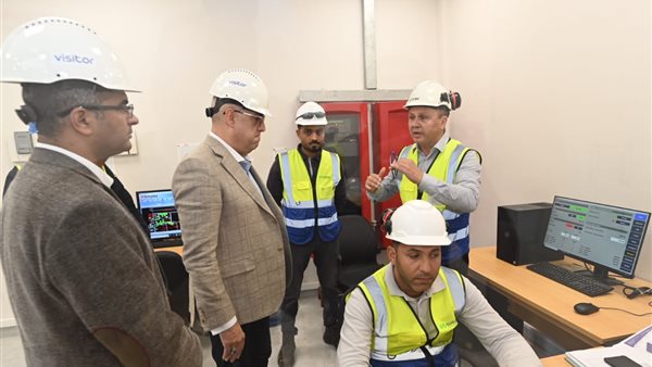 جانب من زيارة وزير