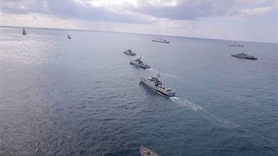 قيادة القوات البحرية تنظم زيارة لوفد من غرفة الصناعات الهندسية لشركة ترسانة الإسكندرية