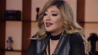 شمس: أنا بعمل إغراء شيك في سياق الدراما.. ولبست كاش مايوه بدل قميص نوم احترامًا لعائلتي