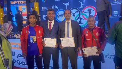 وزير الرياضة يُكرم بطل الأقصر بعد حصوله على فضية البحر الأبيض المتوسط في المصارعة │ صور