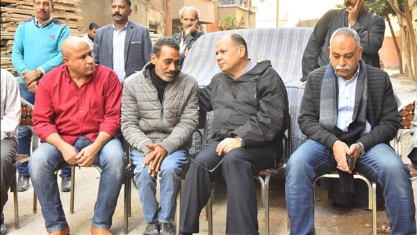 محافظ أسيوط يقدم