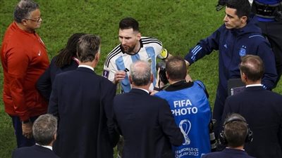 بسبب تصريحات في 2019.. سر العداء بين ليونيل ميسي ولويس فان خال