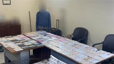 قيمتها 13 مليون جنيه.. إحباط تهريب هواتف وساعات ذكية بحوزة أجنبي في منفذ أرقين