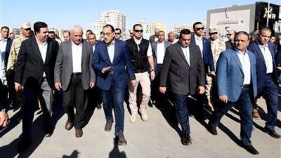 رئيس الوزراء يتفقد مساكن مدينة التوفيقية أحد مشروعات التطوير العمراني بالسويس