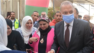 محافظ القليوبية يدشن حملة التطعيم ضد شلل الأطفال بالمركز الطبي ببنها | صور وفيديو 