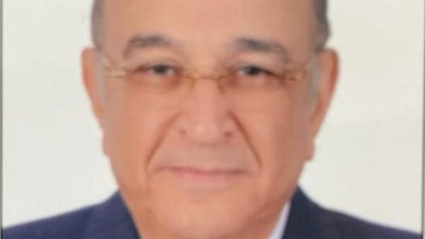 الدكتور سميح أحمد