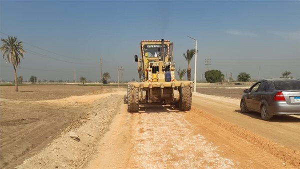 رصف الطرق بأسيوط