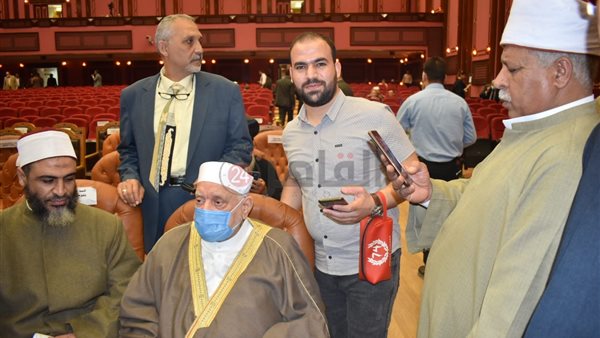 الدكتور أحمد عمر