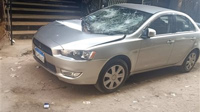 فريق من النيابة يعاين واقعة قيام ربة منزل بالتخلص من حياتها بالقفز من الطابق التاسع ببنها