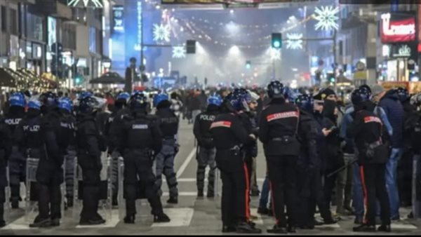 احتفال الجماهير المغربية