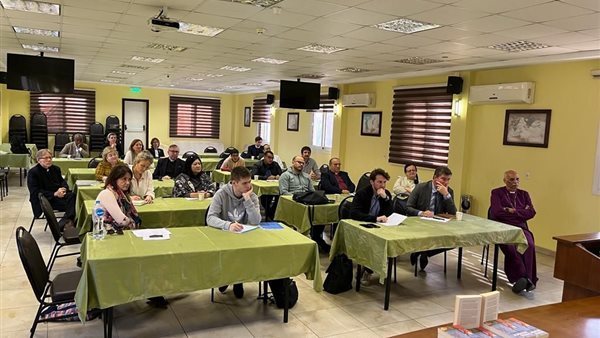 جانب من افتتاح الدورة