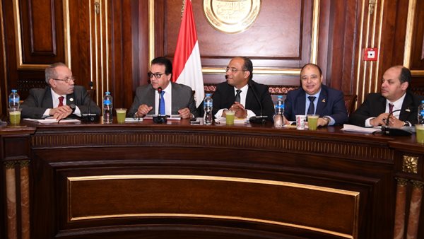 اجتماع لجنة الصحة